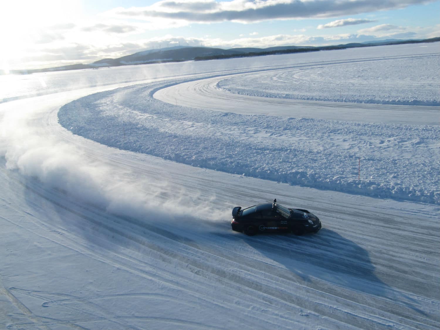 Lire la suite à propos de l’article Conduite sur glace en Laponie …. Sensations fortes assurées !