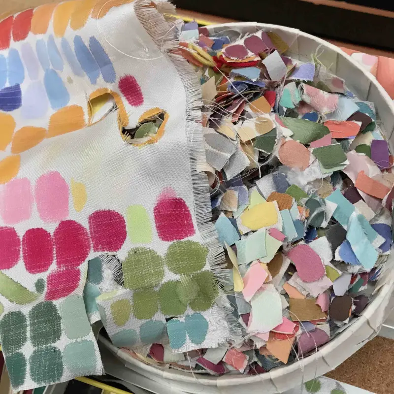 Chutes de tissu de kimono.