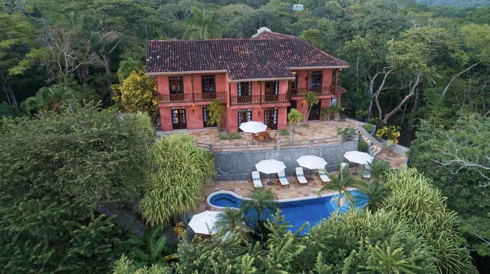 Lire la suite à propos de l’article L’Hacienda Barrigona : un refuge de détente au Costa Rica